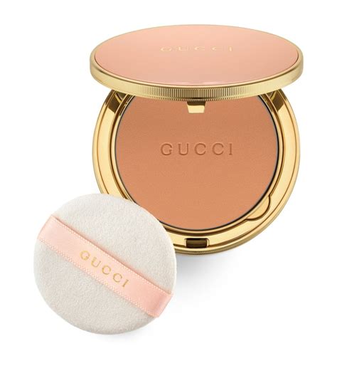 Пудра компактная Gucci Poudre de Beauté Mat Naturel .